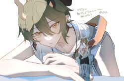 Rule 34 | 1boy, bag, black horns, collarbone, eve (meltdown), green hair, hair between eyes, highres, honkai (series), honkai impact 3rd, horns, kosma, looking at viewer, male focus, official alternate costume, orange eyes, pointy ears, shirt, short hair, shoulder bag, sleeveless, sleeveless shirt, solo, teeth, translation request, twitter username, upper teeth only, white background, white shirt