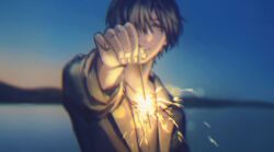 1boy black_hair black_jacket blurry blurry_background collarbone commentary_request fireworks gradient_sky green_eyes hair_over_one_eye highres holding holding_fireworks jacket looking_at_object male_focus mountainous_horizon moxamog night ocean original outdoors senkou_hanabi shirt short_hair sky smile solo sparkle sparkler teeth twilight upper_body
