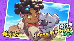 1boy africa animal bear big_nose birthday black_hair blue_sky blush brown_hat brown_jacket brown_sleeve_cuffs brown_sleeves character_name claws closed_mouth commentary copyright_name copyright_notice dreadlocks english_commentary english_text grass gumchi gungho halftone happy_birthday hat holding holding_animal jacket kinky_hair koala logo neckerchief ninjala nose official_art one_eye_closed outline photo_(object) plain_epaulettes polka_dot purple_outline red_neckerchief rianti-wong ron_(ninjala) safari safari_hat safari_jacket second-party_source shuriken sky smile thick_outlines undercut unworn_headwear watermark weapon web_address wide_sleeves yellow_eyes yellow_pupils