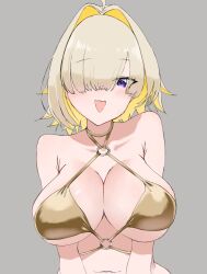 1girl ahoge bare_shoulders bikini blonde_hair breasts commentary_request elegg_(nikke) fang goddess_of_victory:_nikke gold_bikini hair_intakes highres large_breasts nakatomi1860729 navel open_mouth purple_eyes short_hair simple_background skin_fang solo stomach swimsuit underboob upper_body