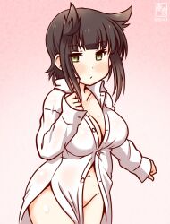 Rule 34 | 1girl, artist logo, black hair, blush, breasts, brown hair, collared shirt, cowboy shot, dated, gradient hair, hachimaki, hair flaps, hairband, hatsuzuki (kancolle), headband, kanon (kurogane knights), kantai collection, logo, long sleeves, looking at viewer, medium breasts, multicolored hair, no bra, no panties, one-hour drawing challenge, pink background, shirt, short hair, solo, white shirt, yellow eyes