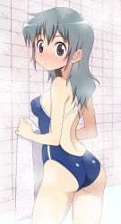 Rule 34 | 1girl, absurdres, backless swimsuit, bare shoulders, black eyes, blush, breasts, competition swimsuit, green hair, hidamari sketch, highres, holding, holding towel, long hair, looking at viewer, looking back, medium breasts, natsume (hidamari sketch), one-piece swimsuit, roswell ss, solo, steam, swimsuit, towel