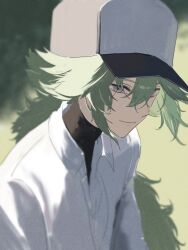 1boy baseball_cap blurry blurry_background closed_mouth collared_shirt depth_of_field green_hair grey_eyes hair_between_eyes hat highres layered_clothes long_hair long_sleeves looking_ahead male_focus n_(pokemon) nintendo pokemon pokemon_bw ponytail ringosan2329 shirt smile solo upper_body very_long_hair white_shirt wing_collar