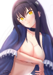 1girl :3 absurdres black_choker black_hair black_hairband blue_capelet blush bone_hair_ornament breasts capelet choker cleavage closed_mouth collarbone commentary covering_breasts covering_privates film_grain frilled_capelet frilled_choker frills hair_between_eyes hair_ornament hair_over_shoulder hairband head_tilt highres kushima_kamome large_breasts long_hair looking_at_viewer no_bra sidelocks signature simple_background skull_and_crossbones skull_hair_ornament smile solo split_mouth straight_hair suimei_(ramebi3) summer_pockets upper_body white_background yellow_eyes
