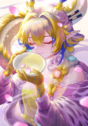 1girl absurdres arknights bare_shoulders blonde_hair blue_hair braid chinese_commentary choker closed_eyes closed_mouth colored_extremities commentary_request cup dragon_girl dragon_horns dragon_tail drink flower grey_hair hair_between_eyes hair_flower hair_intakes hair_ornament highres holding holding_drink horns jewelry long_hair long_sleeves multicolored_hair necklace off_shoulder official_alternate_costume partial_commentary pearl_necklace petals petals_on_liquid pointy_ears sakazuki shu_(arknights) shu_(spring_feast)_(arknights) smile solo steam tail tail_raised upper_body white_choker ye_qy-100