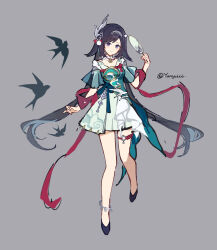 1girl alternate_costume anklet artist_name bad_source bird black_footwear black_hair closed_mouth commentary_request dress english_text full_body genshin_impact gradient_eyes green_eyes grey_background hair_ornament highres holding jewelry lan_yan_(genshin_impact) long_hair looking_at_viewer multicolored_eyes purple_eyes simple_background smile solo swallow_(bird) thigh_strap tuanshan very_long_hair yan_yyii
