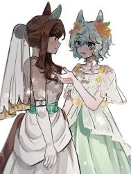 2girls animal_ears blue_eyes brown_hair commentary dress ear_covers green_dress green_hair highres horse_ears horse_girl horse_tail king_halo_(evergreen_identity)_(umamusume) king_halo_(umamusume) multiple_girls red_eyes seiun_sky_(soiree_de_chaton)_(umamusume) seiun_sky_(umamusume) single_ear_cover smile symbol-only_commentary tail umamusume unseuking0427 veil wedding_dress white_background white_dress