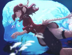 1girl air_bubble au_ra bubble clothing_cutout dragon_girl dragon_horns dragon_tail feet_out_of_frame final_fantasy final_fantasy_xiv flower hair_flower hair_ornament horns jacket kurenai_(ff14) looking_at_viewer looking_back medium_hair mugi_kosuta pink_eyes red_hair red_jacket scales seaweed smile solo swimming tail tail_through_clothes underwater