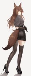 1girl animal_ear_fluff animal_ears arknights ass asymmetrical_legwear black_shoes black_skirt black_thighhighs breasts brown_hair closed_mouth fox_ears fox_girl fox_tail franka_(arknights) from_behind full_body grey_shirt high-waist_skirt high_heels highres holding holding_sword holding_weapon large_breasts long_hair looking_at_viewer looking_back miniskirt pencil_skirt piroropepon shirt shoes simple_background skirt smile solo standing sword tail thighhighs uneven_legwear weapon white_background yellow_eyes