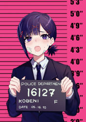 1girl absurdres bandaid bandaid_on_cheek bandaid_on_face barbie_mugshot_(meme) black_hair black_jacket black_necktie black_suit chainsaw_man commentary english_commentary formal_clothes hair_ornament hairclip height_chart higashiyama_kobeni highres holding holding_sign jacket kiunchiku meme mole mole_under_eye mole_under_mouth mugshot multiple_moles necktie open_mouth pink_background ponytail purple_eyes short_ponytail sign solo suit tearing_up x_hair_ornament