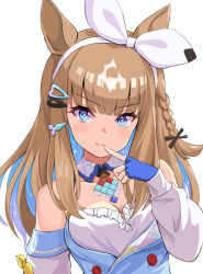 1girl almond_eye_(umamusume) animal_ears bare_shoulders blue_eyes blue_gloves blunt_bangs braided_sidelocks breasts brown_hair chest_jewel cleavage colored_inner_hair commentary finger_to_mouth fingerless_gloves gloves hair_ornament hairband hairclip highres horse_ears horse_girl kuroganeruto multicolored_hair red_button simple_background solo streaked_hair symbol-shaped_pupils umamusume white_background white_hairband x-shaped_pupils