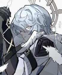 1boy arm_belt belt belt_buckle black_belt black_gloves buckle coat cup_neko_xx falling_feathers feathered_wings feathers gloves head_wings highres honkai:_star_rail honkai_(series) hood hood_down hooded_coat male_focus parted_lips solo sunday_(honkai:_star_rail) upper_body white_background white_coat white_hair white_wings wings yellow_eyes