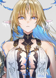 1girl absurdres bare_shoulders black_collar blonde_hair blue_eyes blue_hair breasts collar colored_inner_hair commentary_request crown_of_thorns earrings fleurdelys_(wuthering_waves) floating_earrings grey_background highres horns jewelry large_breasts long_hair multicolored_hair necklace okoge_(koge_chan) parted_lips pointy_ears simple_background single_horn solo tacet_mark_(wuthering_waves) twitter_username upper_body wuthering_waves yellow_horns