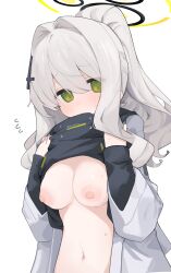 1girl black_hoodie blue_archive blush breasts clothes_lift embarrassed flying_sweatdrops green_eyes green_halo hair_between_eyes hair_intakes halo hare_(blue_archive) highres hood hoodie hoodie_lift jacket lifting_own_clothes long_hair long_sleeves looking_at_viewer medium_breasts mikozin navel open_clothes open_jacket ponytail puffy_nipples simple_background solo sweat upper_body white_background white_hair white_jacket