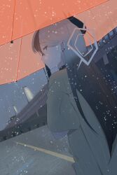 1girl black_hair black_horns blue_archive closed_mouth commentary_request dutch_angle ear_piercing furrowed_brow gradient_hair grey_hair grey_jacket halo highres holding holding_umbrella horns jacket kayoko_(blue_archive) long_hair looking_at_viewer looking_back multicolored_hair orange_umbrella outdoors piercing rain red_eyes solo standing umbrella xushao