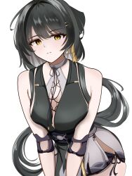 1girl absurdres bare_shoulders black_hair breasts bunchosan_dayo closed_mouth colored_inner_hair commentary_request cowboy_shot cross-laced_clothes cross-laced_dress elbow_pads female_rover_(wuthering_waves) hair_ribbon highres large_breasts long_hair looking_at_viewer multicolored_hair ribbon rover_(wuthering_waves) serious simple_background solo very_long_hair white_background wuthering_waves yellow_eyes yellow_ribbon