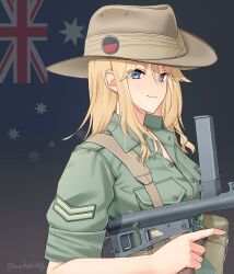 1girl absurdres ammunition_pouch artist_name australia australian_flag blonde_hair blue_eyes breast_pocket closed_mouth collared_shirt commentary flag_background green_shirt gun hat_ornament highres leochan1202 long_hair looking_at_viewer military military_rank_insignia military_uniform original owen_gun pocket pouch shirt sleeves_rolled_up slouch_hat smile solo submachine_gun trigger_discipline upper_body weapon world_war_ii