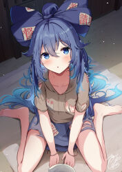 1girl arms_between_legs bangle barefoot blue_bow blue_eyes blue_hair blue_skirt blush bow bowl bracelet collarbone drawstring full_body grey_hoodie hair_between_eyes hair_bow highres hood hoodie jewelry long_hair looking_at_viewer niko_kusa parted_lips short_sleeves signature sitting skirt solo sunlight torn_clothes touhou very_long_hair wariza yorigami_shion