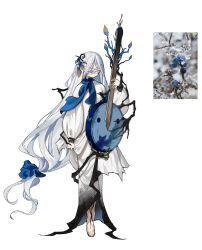 1girl absurdres bandages bandages_over_eyes barefoot biwa_lute blue_ribbon blue_scarf burnt chinese_commentary commentary_request dress full_body hair_ornament hair_ribbon highres holding holding_instrument instrument long_hair long_sleeves low-tied_long_hair lute_(instrument) original personification puffy_long_sleeves puffy_sleeves reference_inset ribbon scarf simple_background skirt_hold solo very_long_hair white_background white_dress white_hair white_sleeves wo_jiji