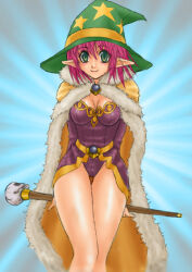 1girl 2000s_(style) arms_behind_back blue_background breasts brown_cape cape cleavage closed_mouth commentary_request cowboy_shot dress feliciel fur-trimmed_cape fur_trim gold_trim green_eyes green_hat hat holding holding_staff looking_at_viewer medium_breasts pink_hair pointy_ears print_hat purple_dress ragnarok_online short_dress short_hair skull smile solo staff star_(symbol) star_print thighs witch_hat wizard_(ragnarok_online)