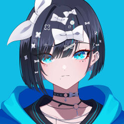 1girl absurdres barbell_piercing black_choker black_hair black_shirt blue_background blue_eyes blue_jacket blunt_ends bow choker colored_inner_hair ear_piercing earclip earrings eyeliner facial_mark hair_bow highres industrial_piercing jacket jewelry ji-rex looking_at_viewer makeup mole mole_under_mouth multicolored_hair multiple_necklaces o-ring o-ring_choker original piercing portrait red_eyeliner shirt short_hair simple_background solo swept_bangs too_many_hair_ornaments