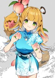 1girl :t animal_ears aqua_sash blue_dress blunt_bangs cha_hanare cheek_bulge china_dress chinese_clothes closed_mouth colored_inner_hair dress dress_ribbon eating floral_print_dress food fruit green_eyes grey_background grey_hair highres holding holding_food holding_fruit ju_fufu juliet_sleeves legs_together long_hair long_sleeves looking_at_viewer multicolored_hair obi orange_fur orange_hair peach print_dress puffy_sleeves ribbon sash short_sleeves simple_background solo standing striped_fur striped_hair tail tiger_ears tiger_girl tiger_tail white_ribbon zenless_zone_zero