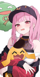 1girl alternate_color alternate_shiny_pokemon baseball_cap black_jacket black_shirt blunt_bangs cecilia_immergreen commentary creature crop_top english_commentary fake_horns fang gen_1_pokemon gen_3_pokemon gigi_murin halter_shirt halterneck hat highres holding holding_creature hololive hololive_english horned_headwear horns hoshi_usagi jacket jewelry koffing long_hair long_sleeves mori_calliope mori_calliope_(streetwear) multicolored_jacket necklace nintendo official_alternate_costume official_alternate_hairstyle open_mouth pink_eyes pink_hair pokemon pokemon_(creature) red_jacket shirt sidelocks simple_background solo strap_slip tank_top two-tone_jacket upper_body virtual_youtuber wavy_mouth white_background white_tank_top wynaut