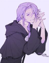 1boy black_capelet black_robe braid capelet dated dress final_fantasy final_fantasy_xiv grey_background hands_up highres hythlodaeus interlocked_fingers looking_at_viewer male_focus medium_hair own_hands_together purple_dress purple_eyes robe shuini_xiaomao side_braid signature simple_background single_braid smile solo sophist&#039;s_robe_(ff14) upper_body