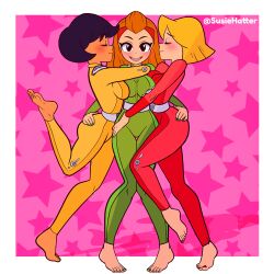 3girls alex_(totally_spies) animated animated_gif barefoot black_eyes black_hair blonde_hair bodysuit breasts cheek_kiss closed_eyes clover_(totally_spies) commentary dark-skinned_female dark_skin double_cheek_kiss english_commentary green_bodysuit heart impossible_bodysuit impossible_clothes kiss kissing_cheek long_hair looping_animation medium_breasts multiple_girls nail_polish open_mouth orange_hair red_bodysuit sam_(totally_spies) short_hair smile standing standing_on_one_leg star_(symbol) star_symbol_background susie_hatter toenail_polish toenails totally_spies twitter_username yellow_bodysuit yuri