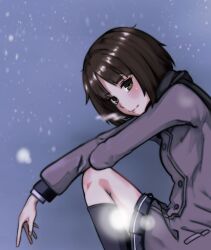 1girl amagami black_scarf black_skirt black_socks blush bob_cut breasts breath brown_hair coat commentary elbow_on_knee expressionless from_side grey_coat grey_sky highres kibito_high_school_uniform knees_up looking_at_viewer messy_hair on_ground outdoors scarf school_uniform short_hair shot_(shot0598) sitting skirt sky small_breasts snowing socks solo tachibana_miya winter winter_clothes