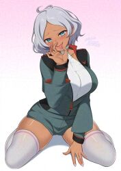 1girl adversarial_noise aqua_eyes breasts commentary_request dated fellatio_gesture green_jacket green_shorts grey_hair gundam gundam_suisei_no_majo jacket large_breasts looking_at_viewer mikamin secelia_dote shorts signature sitting solo thighhighs tongue tongue_out wariza white_thighhighs zipper