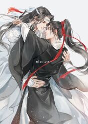 2boys black_hair black_hanfu chinese_clothes closed_mouth couple dizi eye_contact floating_hair flute flute_tassel grey_eyes hair_ribbon hand_on_another&#039;s_back hanfu headband height_difference high_ponytail holding holding_flute holding_instrument hug instrument lan_wangji light_particles long_hair long_sleeves looking_at_another male_focus modao_zushi multiple_boys oten parted_lips ponytail profile red_ribbon ribbon robe simple_background sleeves_past_wrists smile standing tassel third-party_source transverse_flute twitter_username upper_body wei_wuxian white_background white_hanfu white_headband wide_sleeves yaoi yellow_eyes
