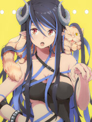 1girl :o animal animal_on_shoulder bandeau belt black_bandeau black_belt black_hair blue_belt blue_hair botan_(oacdrykafjf3g3d) breasts brown_eyes cat cat_on_shoulder chest_belt cleavage collarbone commentary curled_horns demon_girl demon_horns grey_horns hair_between_eyes hebiyoi_tier hebiyoi_tier_(1st_costume) highres horns long_hair looking_at_viewer multicolored_hair nanashi_inc. open_mouth pointy_ears sidelocks simple_background solo two-tone_hair upper_body virtual_youtuber yellow_background