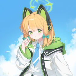 1girl ai_wan_de_you_you animal_ear_headphones animal_ears arm_at_side artist_name blonde_hair blue_archive blue_necktie blue_sky bow buttons cat_ear_headphones cat_ears chinese_commentary chromatic_aberration closed_mouth cloud cloudy_sky collared_shirt commentary curled_fingers dot_mouth dot_nose fake_animal_ears green_bow green_eyes green_halo green_jacket hair_bow halo hand_up headphones highres hood hood_down hooded_jacket jacket light_blush long_sleeves looking_at_viewer low-tied_sidelocks medium_hair midori_(blue_archive) multicolored_jacket necktie open_clothes open_jacket school_uniform shirt sidelocks sky solo two-sided_fabric two-sided_jacket untucked_shirt upper_body weibo_username white_jacket white_shirt wide_sleeves