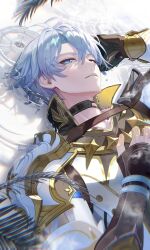 1boy absurdres antenna_hair armor artist_name black_choker black_gloves black_shirt blue_eyes choker coat commentary fingerless_gloves gloves hand_on_own_chest hand_on_own_head highres honkai:_star_rail honkai_(series) looking_at_viewer male_focus pauldrons phainon_(honkai:_star_rail) ripples shirt short_hair shoulder_armor single_glove single_pauldron solo ttorong upper_body wet wet_clothes wet_hair white_coat white_hair