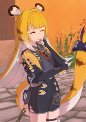 1girl absurdres animal_ear_fluff animal_ears black_gloves black_shorts blonde_hair cropped_jacket elbow_gloves fingerless_gloves gloves highres jacket ju_fufu long_hair multicolored_hair shirt shorts solo striped_hair tail tiger_ears tiger_girl tiger_stripes tiger_tail user_zywk2432 yellow_jacket zenless_zone_zero