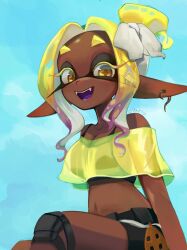 1girl :d bare_arms bare_shoulders black_bra black_shorts blonde_hair blue_background bow bra breasts chokico cleavage colored_eyelashes colored_tongue commentary cross-shaped_pupils dark-skinned_female dark_skin earrings english_commentary fangs frye_(splatoon) frye_(splatoon_raiders) gradient_hair hair_bow hair_bun highres inkling jewelry knee_pads long_eyelashes long_pointy_ears looking_at_viewer medium_hair midriff multicolored_hair navel nintendo official_alternate_costume official_alternate_hairstyle open_mouth parted_bangs pointy_ears purple_hair purple_tongue see-through_clothes see-through_shawl shawl shorts single_hair_bun single_knee_pad smile solo splatoon_(series) splatoon_raiders symbol-shaped_pupils tentacle_hair underwear white_bow yellow_eyes yellow_shawl