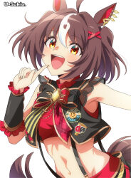 1girl :d absurdres ahoge animal_ear_piercing animal_ears artist_name bare_shoulders black_bow black_vest bow breasts brown_eyes brown_hair commentary_request cowboy_shot crop_top cropped_vest earclip frilled_wristband gran_alegria_(umamusume) groin hair_between_eyes hair_ornament highres horse_ears horse_girl horse_tail index_finger_raised light_blush looking_at_viewer medium_hair midriff multicolored_hair navel open_mouth red_shirt shirt sidelocks simple_background sleeveless sleeveless_shirt small_breasts smile solo standing streaked_hair suspenders tail teeth two-tone_hair u-sukio. umamusume upper_teeth_only vest white_background white_hair x_hair_ornament