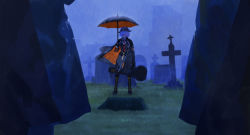 1girl 2others cape commentary_request full_body funeral girls&#039;_frontline glasses glowing glowing_eye grass grave graveyard grin guitar_case highres instrument_case multiple_others mush necktie official_alternate_costume out_of_frame outdoors rain smile thompson_(girls&#039;_frontline) tombstone umbrella