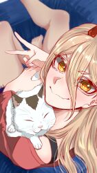 1girl blonde_hair cat chainsaw_man closed_mouth cross-shaped_pupils from_above hair_between_eyes haru_rice highres horns long_hair long_hair_between_eyes looking_at_viewer meowy_(chainsaw_man) pink_shirt power_(chainsaw_man) red_horns shirt symbol-shaped_pupils yellow_eyes
