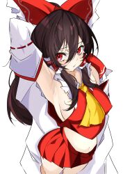 1girl absurdres arm_at_side arm_behind_head arm_up armpits ascot bare_shoulders black_hair bow breasts commentary cowboy_shot crop_top detached_sleeves hair_between_eyes hair_bow hair_tubes hakurei_reimu highres large_bow large_breasts long_hair looking_at_viewer midriff miniskirt parted_lips red_bow red_eyes red_skirt sideways_glance skirt solo touhou unanooo_(fthx7532) yellow_ascot