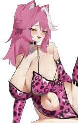 1girl absurdres animal_ears animal_print bare_shoulders black_choker blush breasts choker cleavage collarbone elbow_gloves fang gloves hair_intakes highres hololive hololive_english huge_breasts jewelry leg_up leopard_print long_hair multicolored_hair navel necklace one-piece_swimsuit open_mouth panther_ears panther_girl pink_gloves pink_hair pink_one-piece_swimsuit ponytail print_one-piece_swimsuit raora_panthera rieko_(kuusairieko) simple_background smile solo stomach streaked_hair sweat swimsuit teeth thighs tongue two-tone_hair virtual_youtuber white_background white_hair yellow_eyes