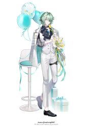 1boy absurdres anaxa_(honkai:_star_rail) balloon black_choker black_shoes bouquet box chair choker closed_mouth commentary eyepatch flower formal_clothes full_body gift gift_box gloves green_hair hashtag-only_commentary heart_balloon highres holding holding_bouquet holding_flower honkai:_star_rail honkai_(series) jacket long_sleeves looking_at_viewer maikang0987 male_focus pants red_eyes shoes short_hair simple_background solo standing suit tulip twitter_username watermark white_background white_gloves white_jacket white_pants white_suit yellow_flower yellow_tulip