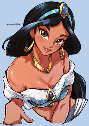1girl aladdin_(movie) aosora2823 arabian_clothes artist_name bare_shoulders black_hair blue_background brown_eyes dark_skin disney disney_princess earrings highres jasmine_(disney) jewelry looking_at_viewer low_ponytail midriff ponytail smile solo tan