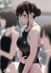 3girls aya_(jonsun) black_hair black_one-piece_swimsuit blurry blurry_background blush breasts commentary_request competition_swimsuit jonsun large_breasts multiple_girls one-piece_swimsuit original short_hair sidelocks signature solo_focus swimsuit wet wet_clothes wet_hair wet_swimsuit yellow_eyes