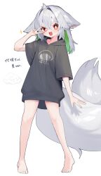 1girl :d animal_ears barefoot black_hoodie colored_inner_hair fang fox_ears fox_girl fox_tail full_body green_hair grey_hair highres hood hood_down hoodie looking_at_viewer medium_hair moti_yousei multicolored_hair open_mouth original red_eyes short_sleeves simple_background skin_fang smile tail two-tone_hair v v_over_eye white_background