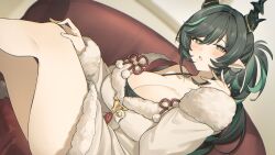 1girl black_camisole black_hair blush breasts camisole couch fur-trimmed_jacket fur_trim granblue_fantasy green_hair hand_on_own_knee horns huge_breasts jacket long_hair looking_at_viewer multicolored_hair on_couch payila_(event)_(granblue_fantasy) payila_(granblue_fantasy) pointy_ears ponytail red_eyes solo streaked_hair two-tone_hair umeda_shiso white_jacket