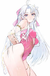 1girl carlotta_(splashing_summer)_(wuthering_waves) carlotta_(wuthering_waves) casual_one-piece_swimsuit grey_hair highres long_hair off-shoulder_one-piece_swimsuit off_shoulder official_alternate_costume okoge_(koge_chan) one-piece_swimsuit pink_one-piece_swimsuit simple_background solo swimsuit white_background wuthering_waves