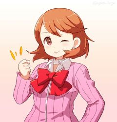 1girl blush bow bowtie brown_eyes brown_hair cardigan choker clenched_hand closed_mouth collared_shirt commentary_request earrings flipped_hair gekkoukan_high_school_uniform gradient_background hair_behind_ear heart heart_choker jewelry long_sleeves looking_at_viewer one_eye_closed persona persona_3 pink_cardigan red_bow red_bowtie ribbed_cardigan school_uniform shirt short_hair smile solo stud_earrings takeba_yukari twitter_username upper_body white_choker white_shirt yuigata_(somokosukosu69)