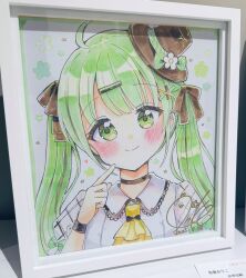 Rule 34 | 1girl, ahoge, ascot, blush, bow, brown bow, brown choker, brown hat, choker, closed mouth, collared shirt, commentary request, dated, green eyes, green hair, hair bow, hair ornament, hairclip, hand up, hat, highres, long hair, mini hat, original, photo (medium), puffy short sleeves, puffy sleeves, sakura oriko, shirt, short sleeves, signature, smile, solo, tiles, traditional media, twintails, upper body, white shirt, yellow ascot